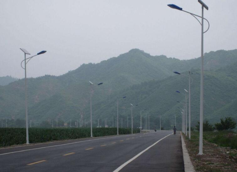 太陽(yáng)能路燈亮度