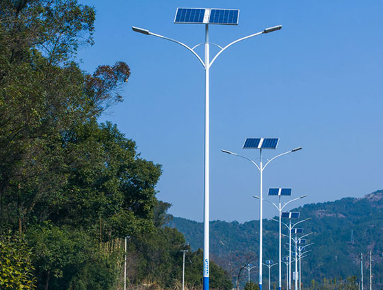 太陽能路燈相比傳統(tǒng)路燈有哪些優(yōu)點