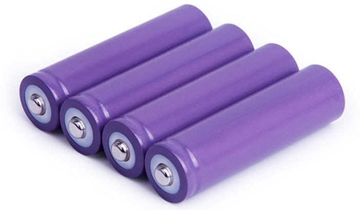 12v/24v太陽能發(fā)電鋰電池廠家報價是多少錢