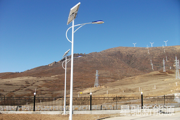 鋰電池太陽能路燈