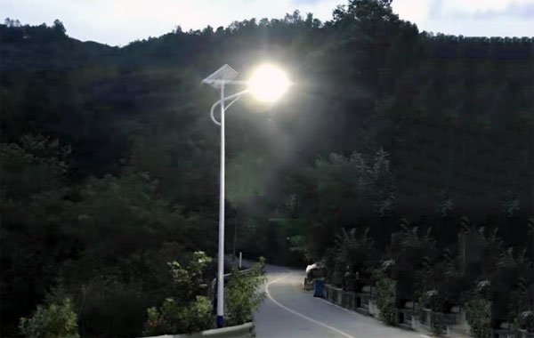 新農村太陽能路燈