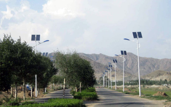 一體太陽能led路燈