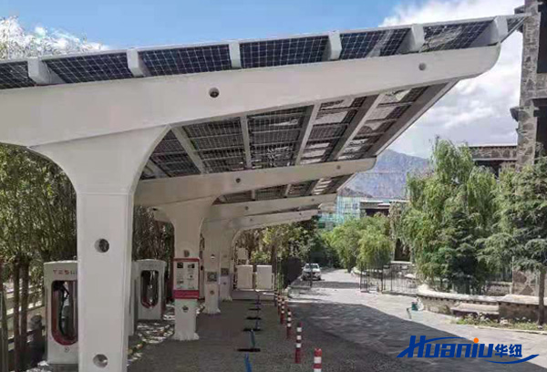 太陽能充電車棚